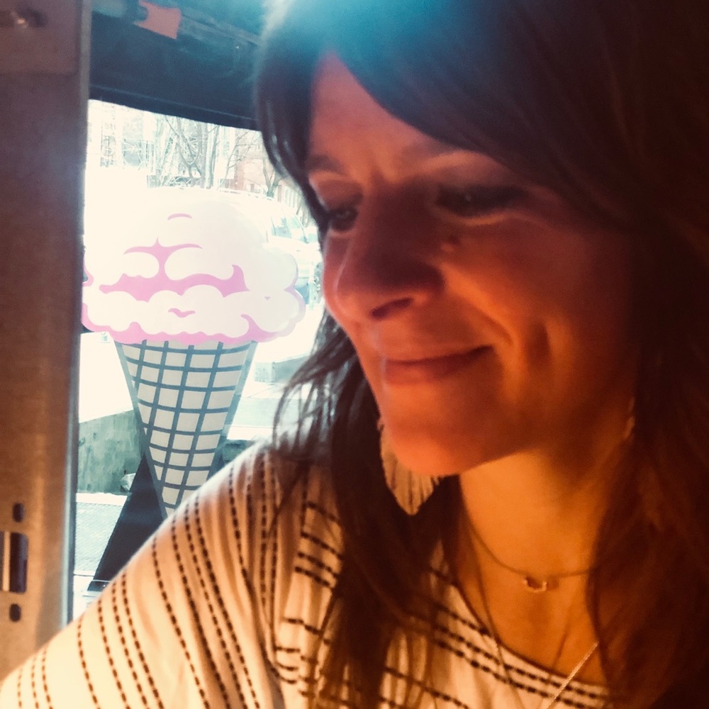 Meet your Posher, Jennifer